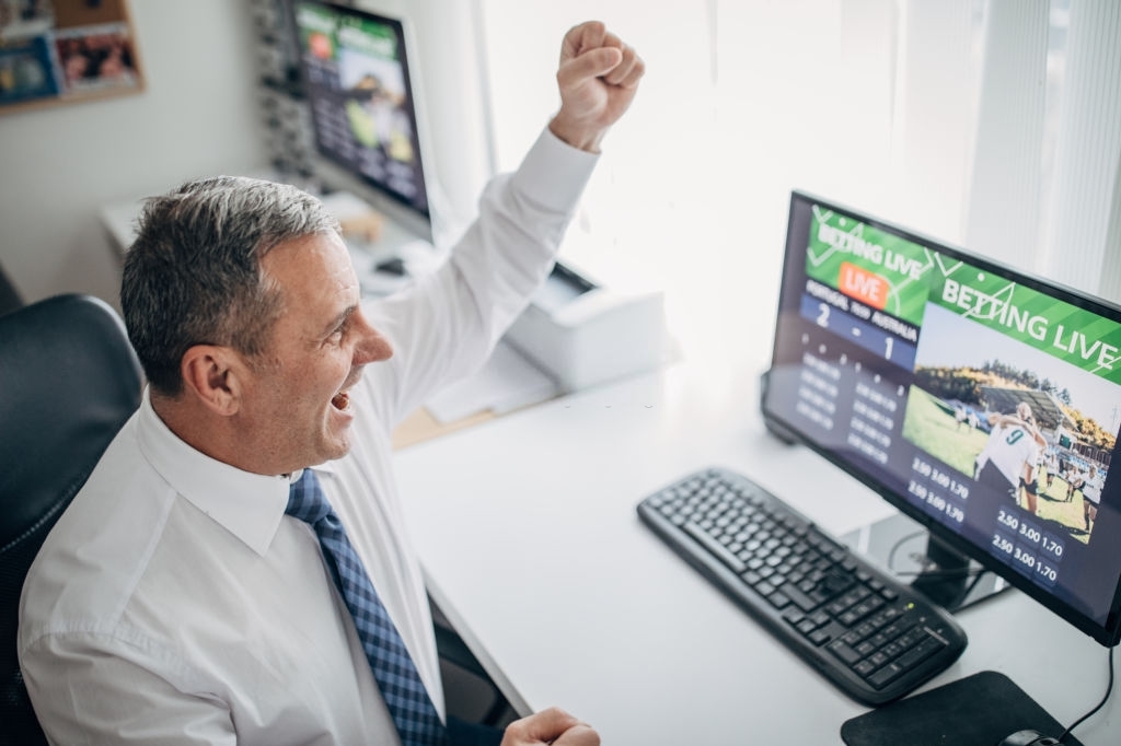 Some ways to identify a false favourite to either lay or bet around.