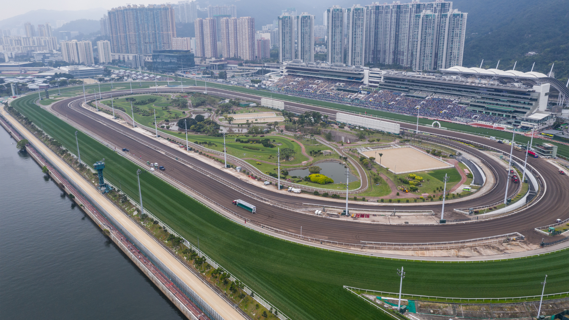 Hong Kong International Race Day Tips & Ratings - The Syndicate